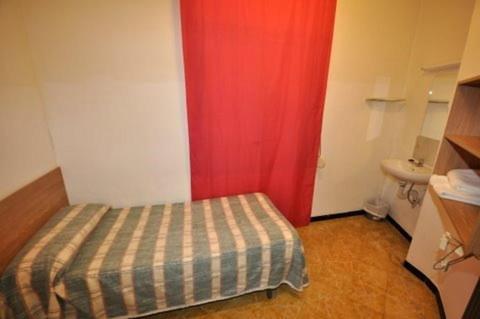 Hostal Can Blanco Sarriá de Ter Chambre photo