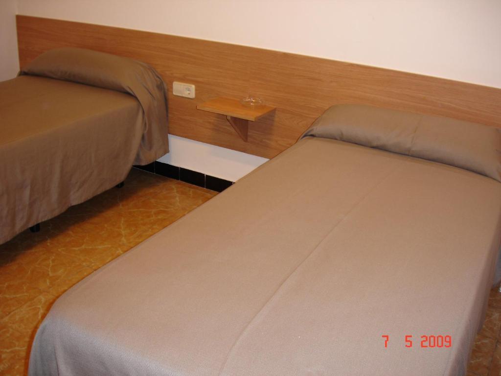 Hostal Can Blanco Sarriá de Ter Extérieur photo