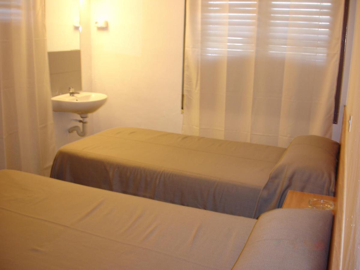 Hostal Can Blanco Sarriá de Ter Extérieur photo